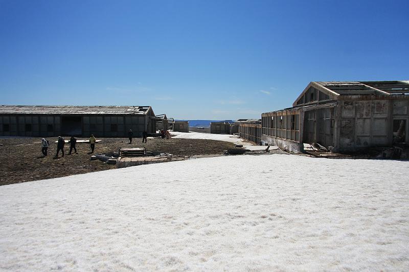 IMG_8152-e.jpg - Íþróttahús og vörugeymslur er hér til vinstri en skrifstofubyggingar til hægri