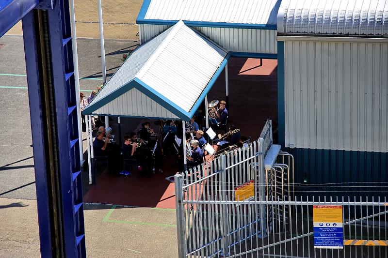 IMG_8317-e.jpg - A brass band played on the peer when we left ...