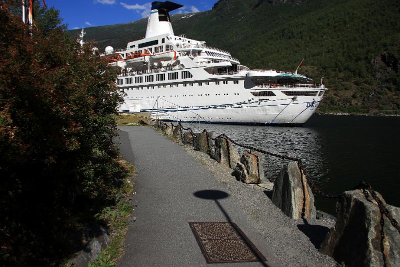 IMG_8536-e.jpg - Discovery in Flåm