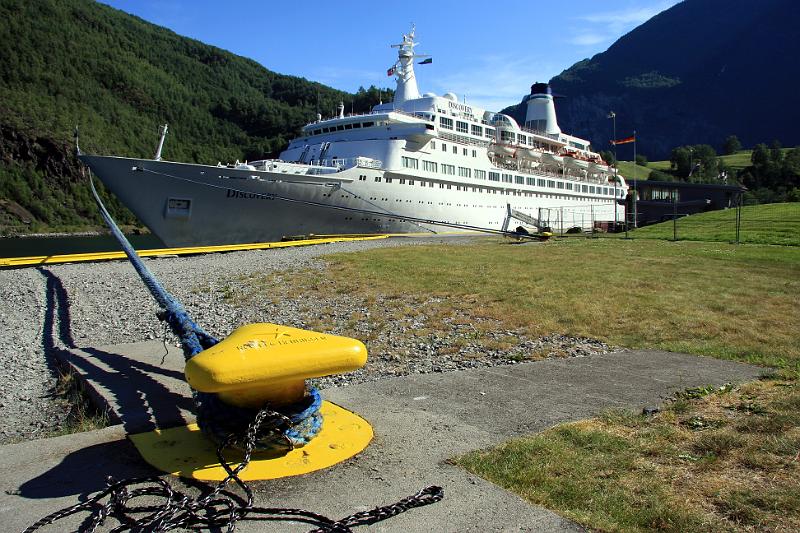 IMG_8543-e.jpg - Our ship in Flåm