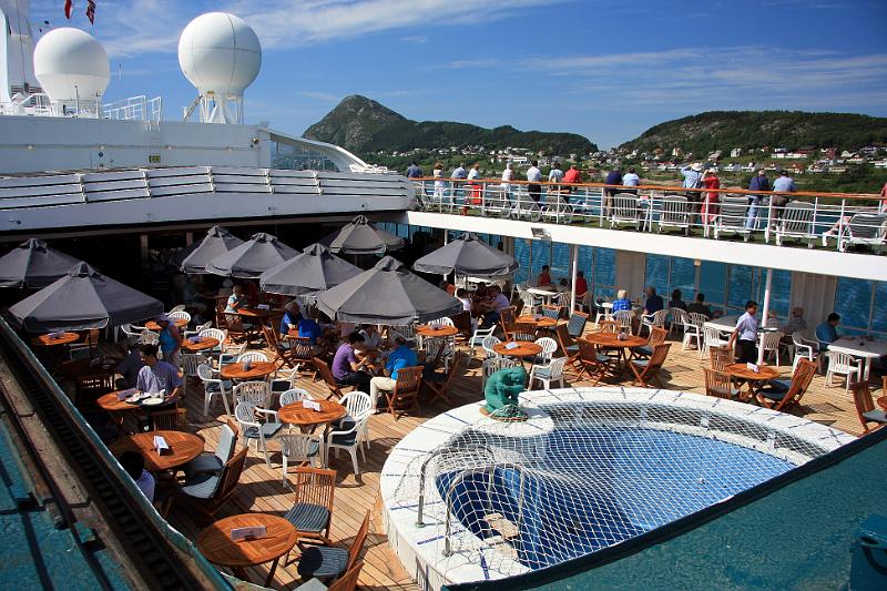 IMG_8659-e.jpg - On board the Discovery