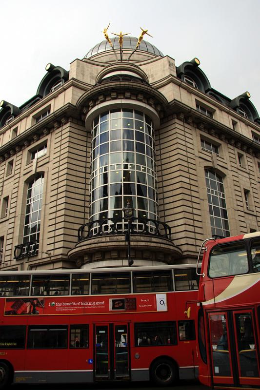 IMG_9166-e.jpg - Picadilly Circus