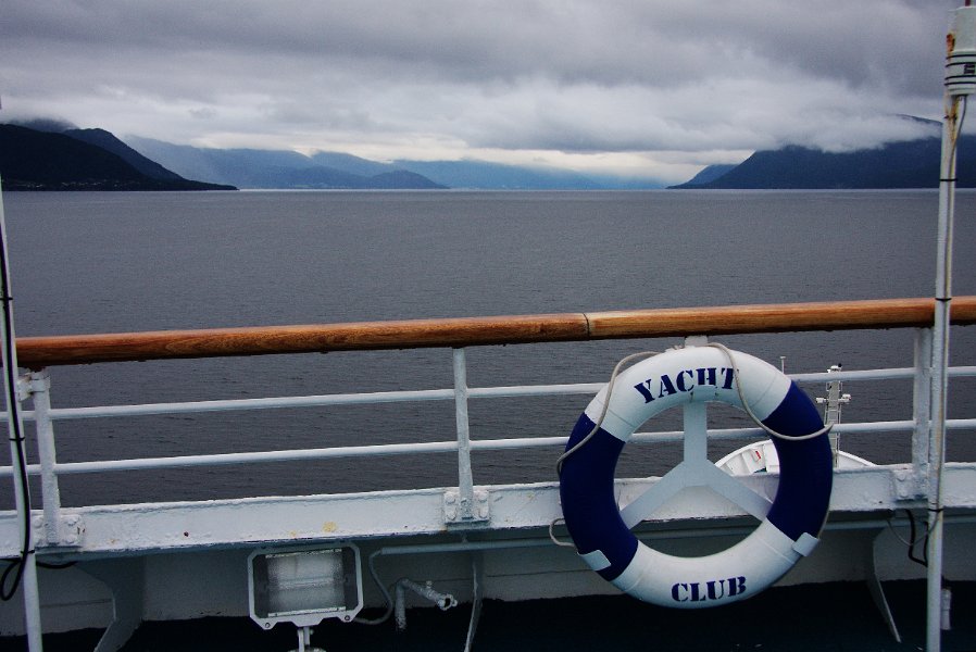 IMG_13829-e.jpg - The fjords of Norway