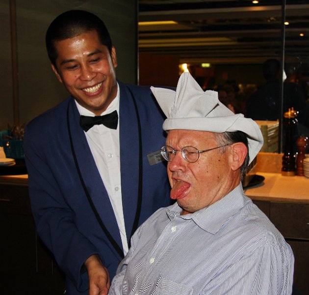 IMG_14099-e.jpg - Raffie and the fearsom viking!