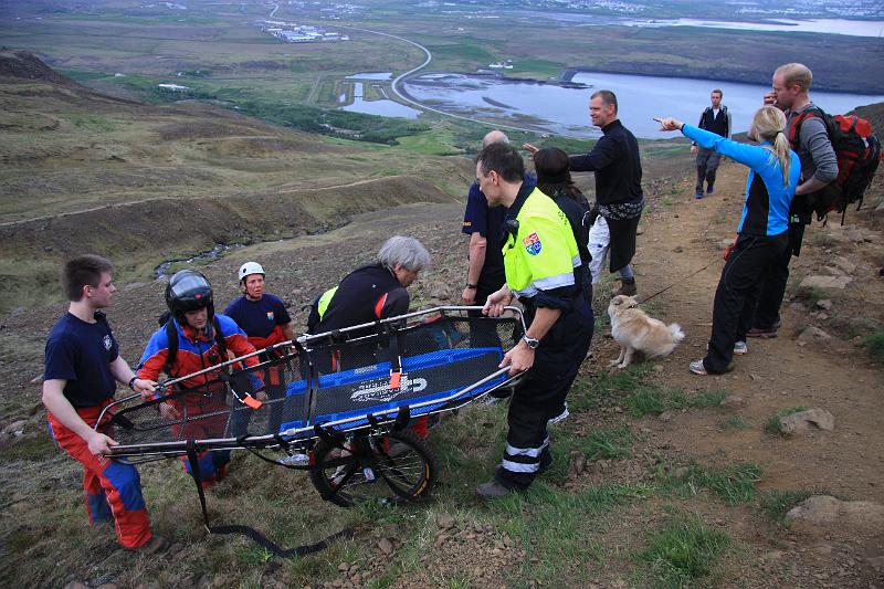 IMG_7672.JPG - Fleiri björgunarsveitarmenn eru nú komnir á staðinn