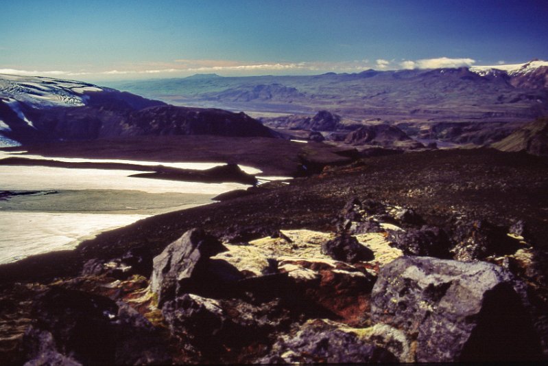 sli028-ee.jpg - Útsýn af Hálsinumyfir á Þórsmerkurrana