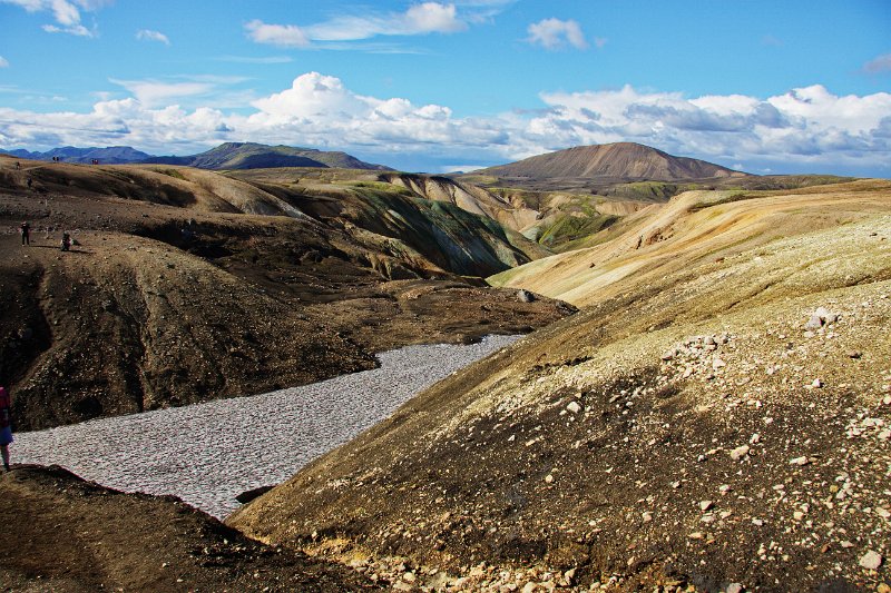 IMG_14367-e.jpg - Snjór í giljum - Brennisteinsalda í baksýn