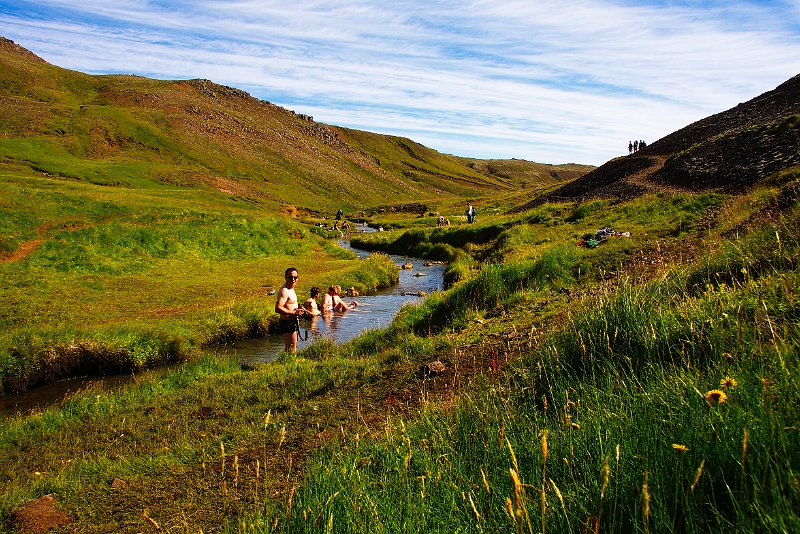 _MG_1126-e.jpg - Fólk að baða sig í Reykjadalnum