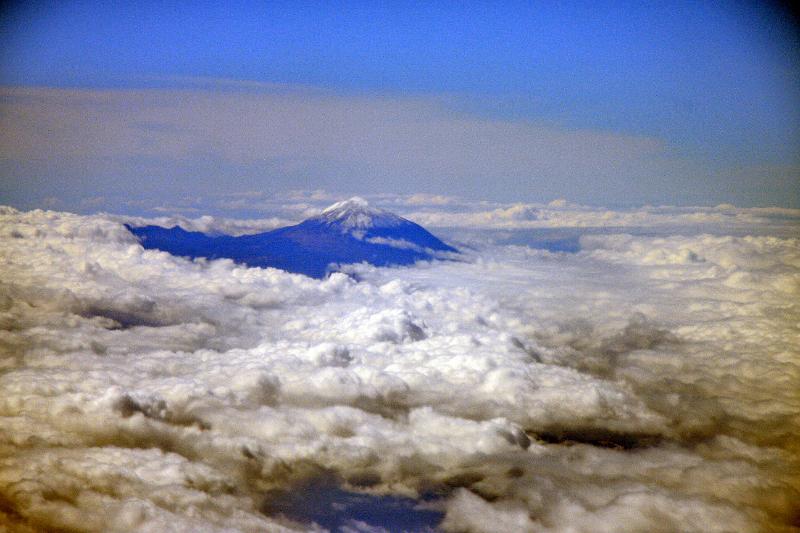 IMG_10887-e.jpg - Tenerife - Tindur Teide tekur á móti okkur í flugvélinni