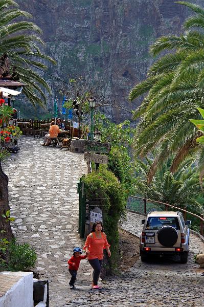 IMG_11049-e.jpg - Það var varla að bílar og menn gætu mæst