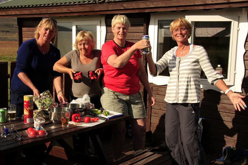 _MG_2986-e.jpg - Kvöldmaturinn undirbúinn