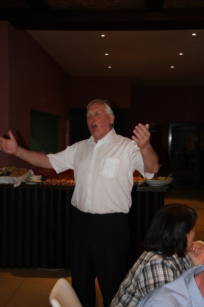 IMG_0712.JPG - Siggi Gúm tók lagið eins og honum er einum lagið, enda bróðir Herberts Guðmundssonar!