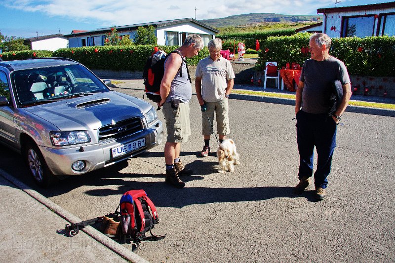 IMG_13578-e.jpg - Spjallið tekið fyrir brottför