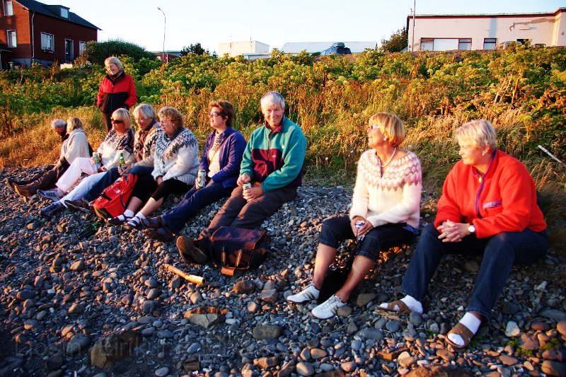 IMG_13739-e.jpg - Kvöldsólar notið