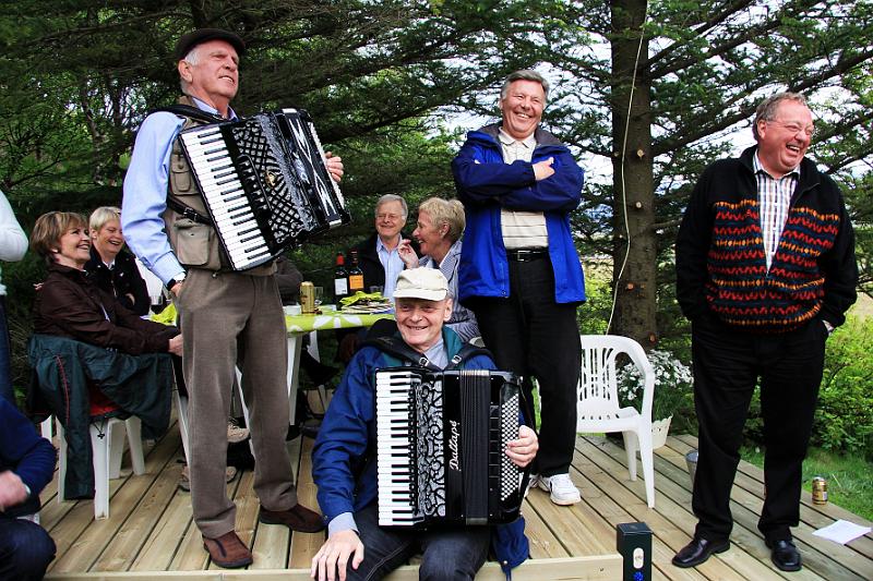 IMG_7824-e.jpg - ... greinilega mjög skemmtilega ...